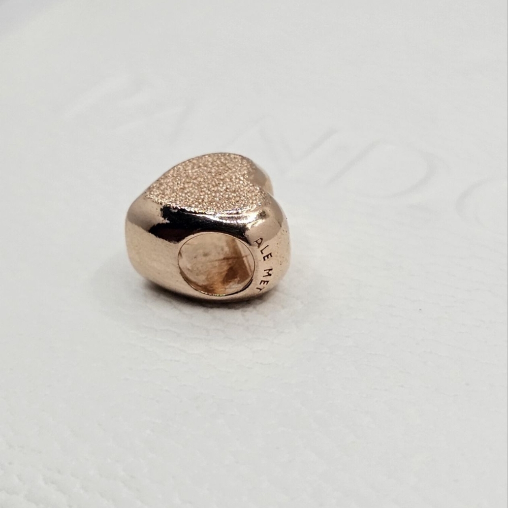 ♥️Authentic Pandora ⭐️RETIRED⭐️ ROSE HEART CHARM 🎁 - Picture 3 of 5